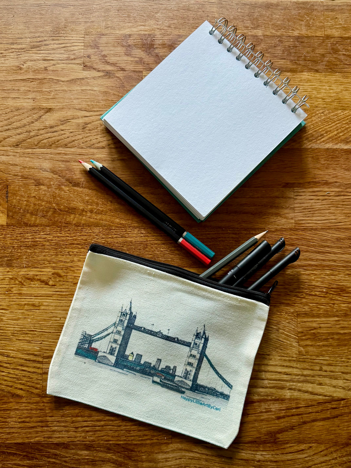 London’s Tower Bridge pencil case/makeup bag